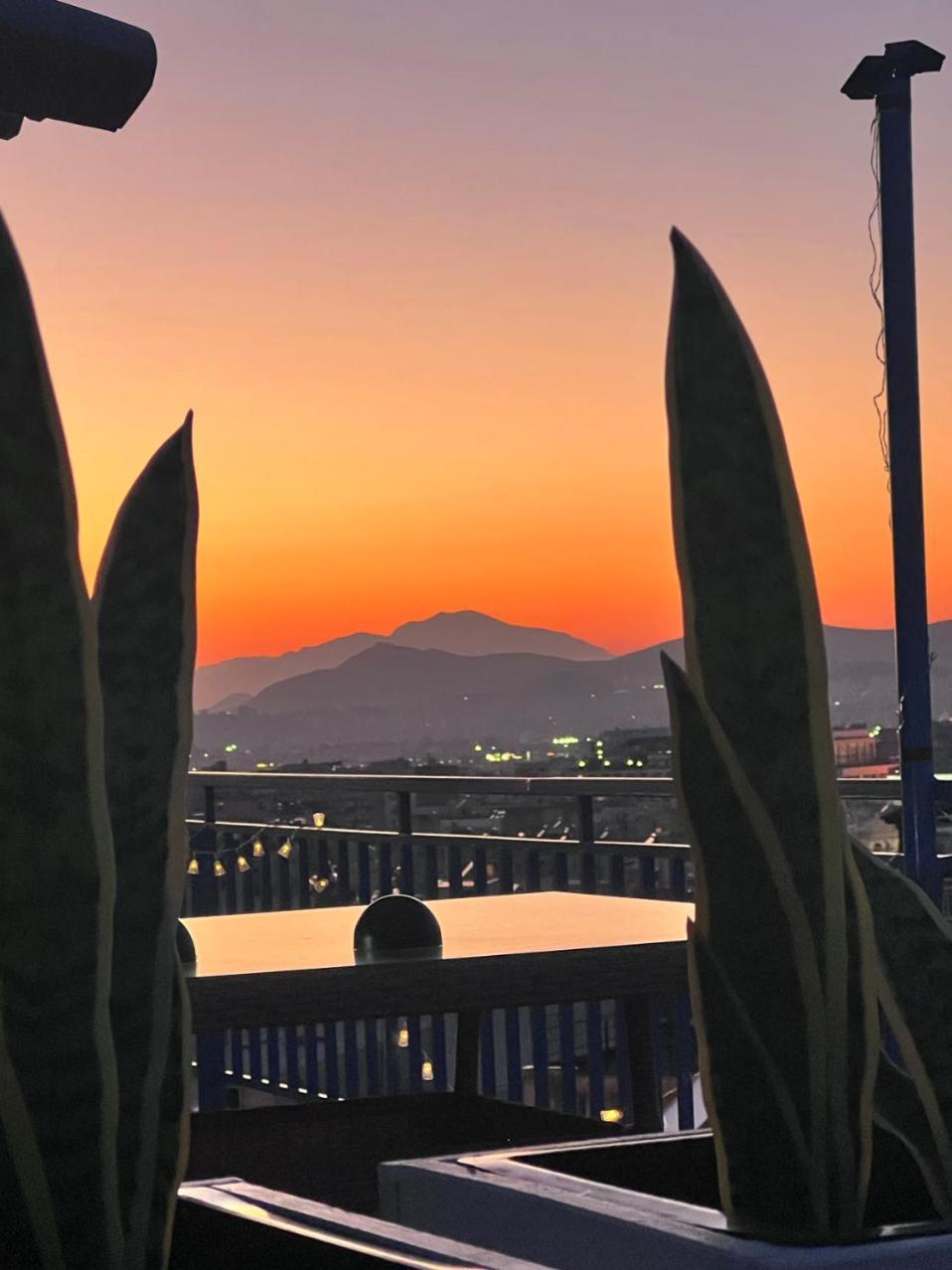 Sky Inn With Great Location Wonderful Acropolis View In Neos Kosmos Athen Eksteriør billede