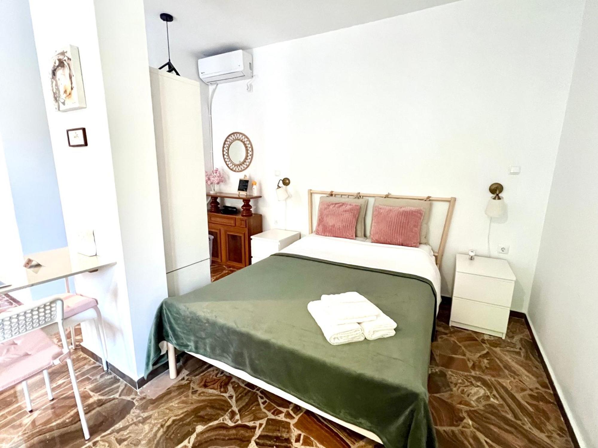 Sky Inn With Great Location Wonderful Acropolis View In Neos Kosmos Athen Eksteriør billede